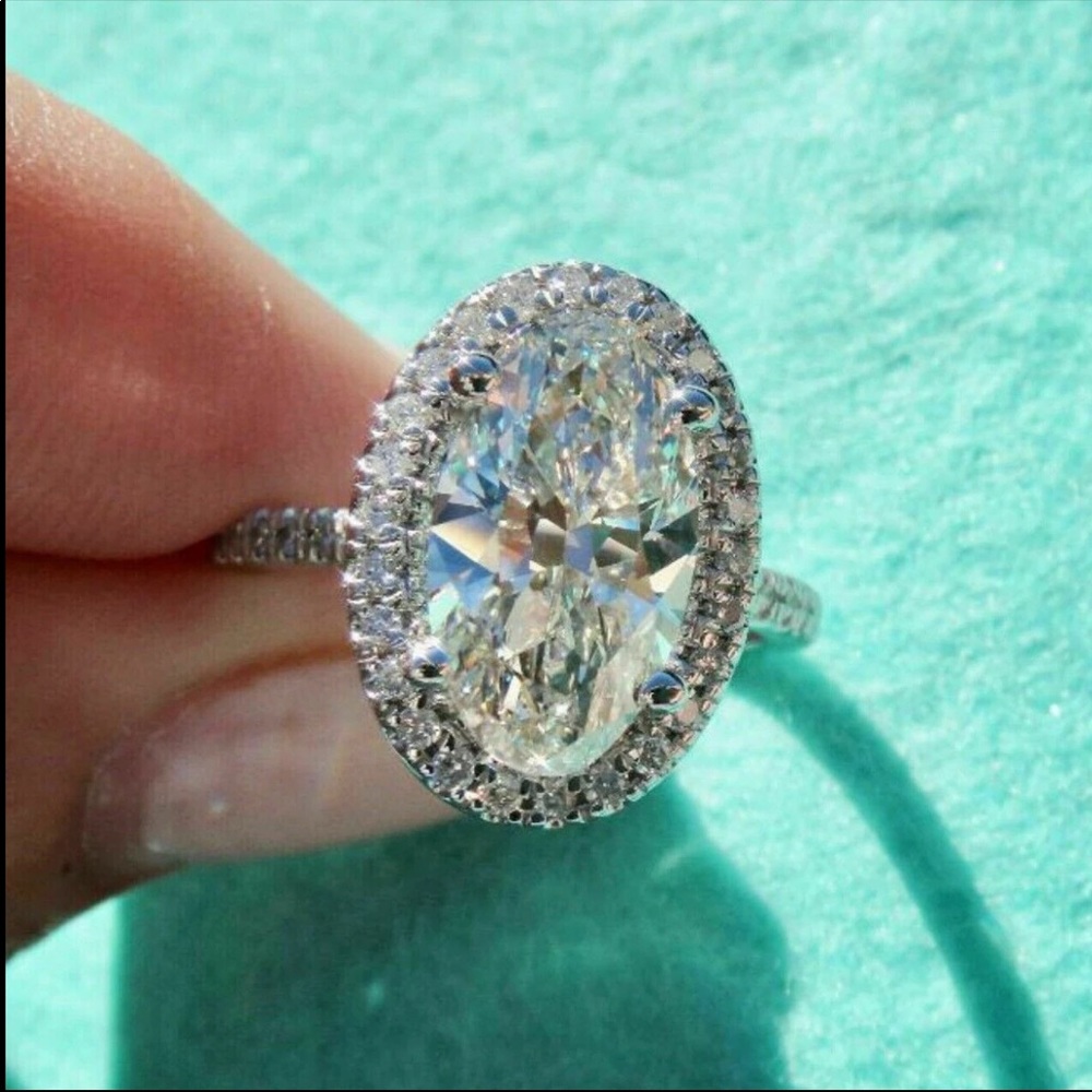 New Women’s 925 Silver Oval Cut Diamond Ring - Picture 5 of 6